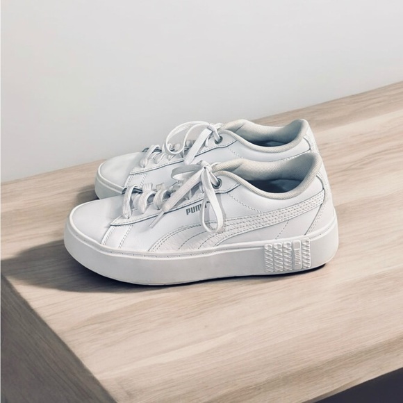 Puma Smash PlatformWhite Sneakers. Size 6. Women’s - Picture 7 of 13